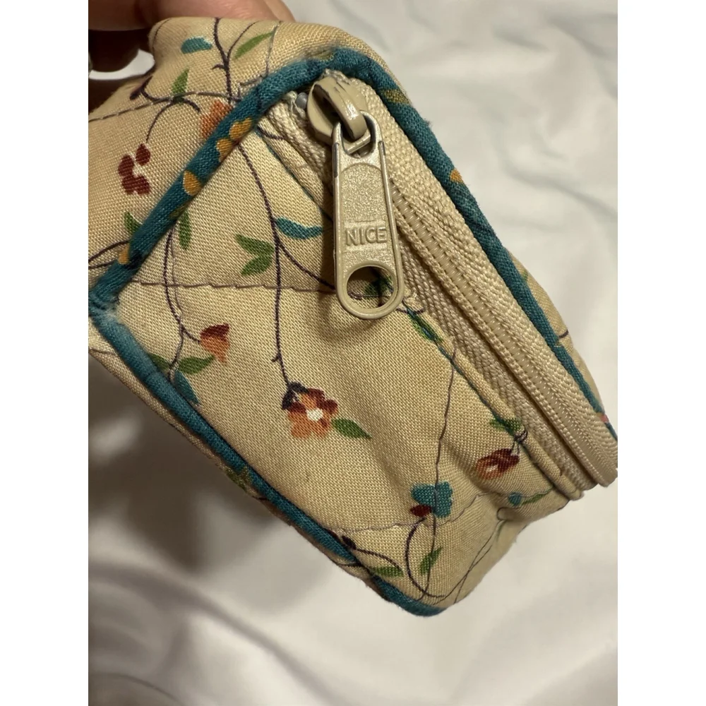 Vintage Quilted Jewelry Travel Case Makeup Case Flowers Floral Granny Core